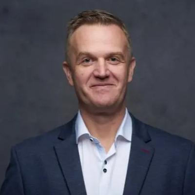 Hollósi Szabolcs Hollósi Szabolcs